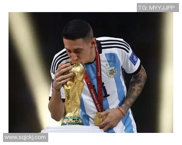 足球球星卡Kyla闪耀登场收藏热潮席卷全球